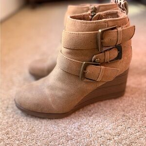 Stylish Tan Buckle Wedge Ankle Boots